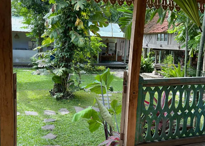 Bed & Breakfast Oemah Gebagan 78 Pertiwi Karangasem